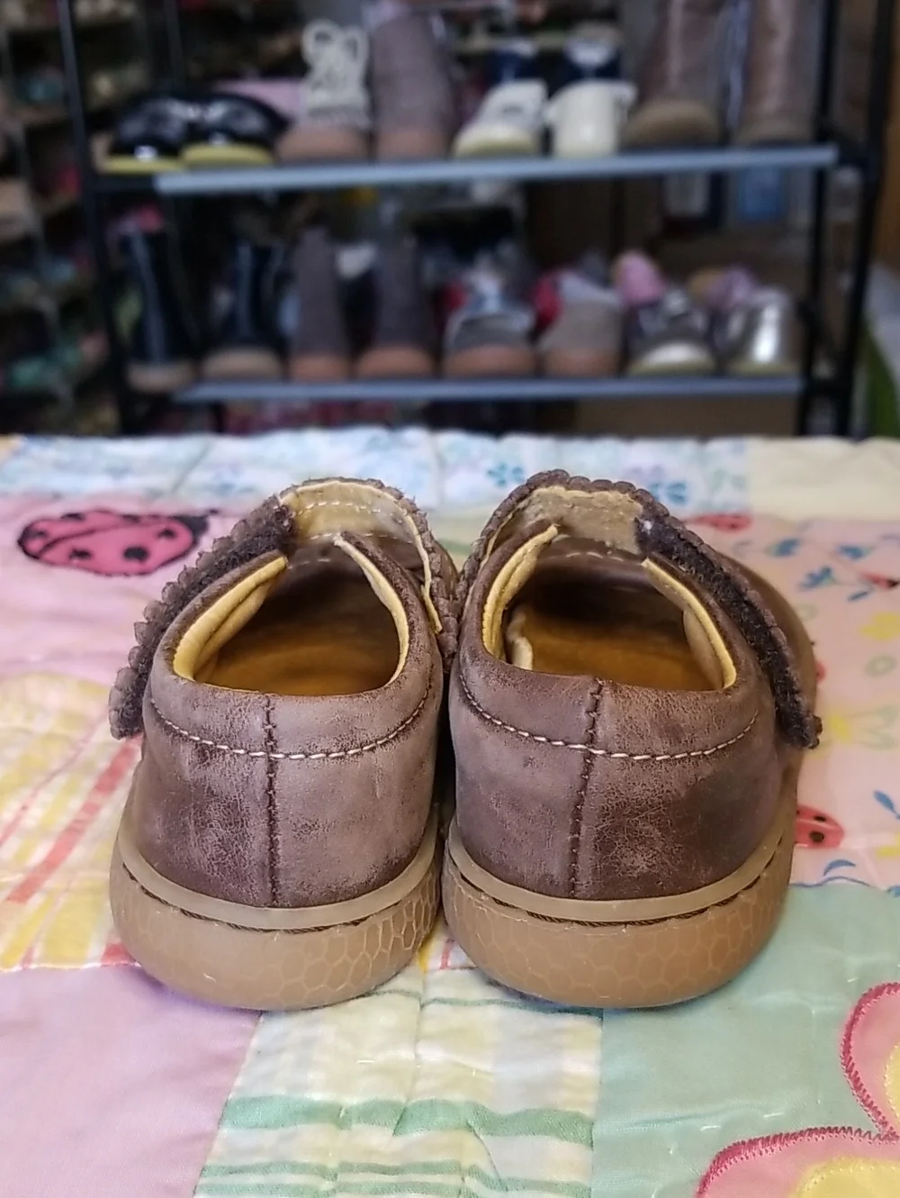 Livie & Luca Soft Originals Made in Mexico Vintage Brown Ruche Size 5